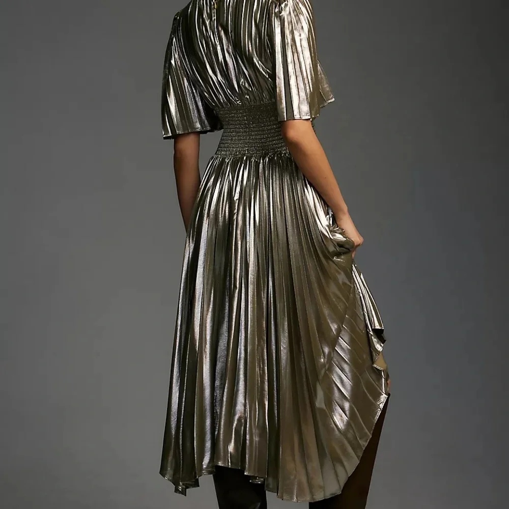 Anthropologie Short-Sleeve Metallic Cutout Midi Dress Holiday Party Pleated 1X - Picture 4 of 8